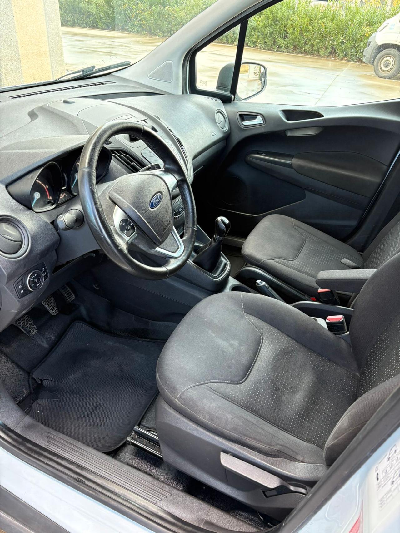 Ford Tourneo Connect 1.5 TDCi 100 CV Plus