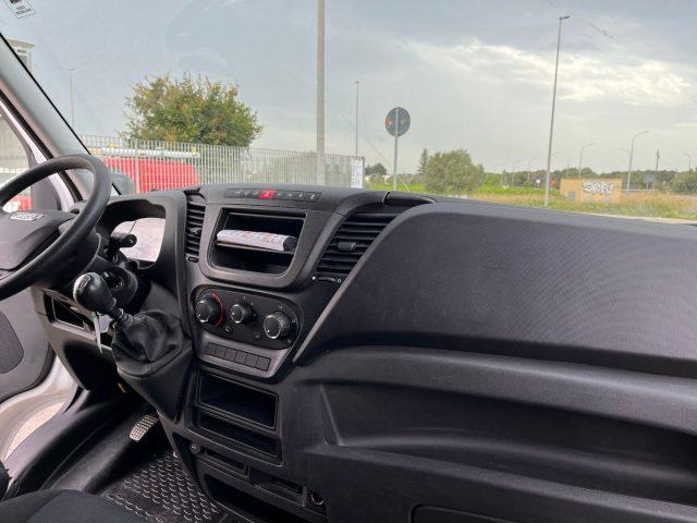 IVECO Daily 35S12V 2.3 HPT L3H2 Furgone Passo 3520