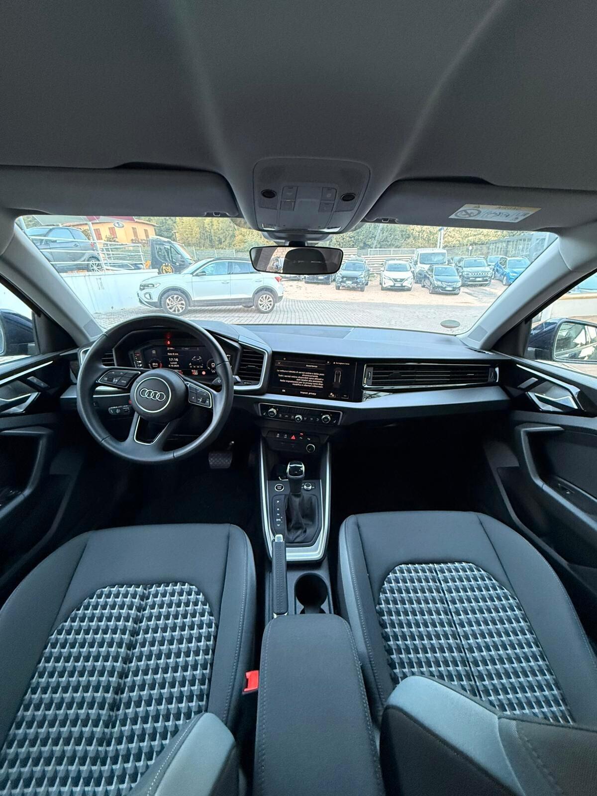 Audi A1 allstreet 30 TFSI S tronic Business