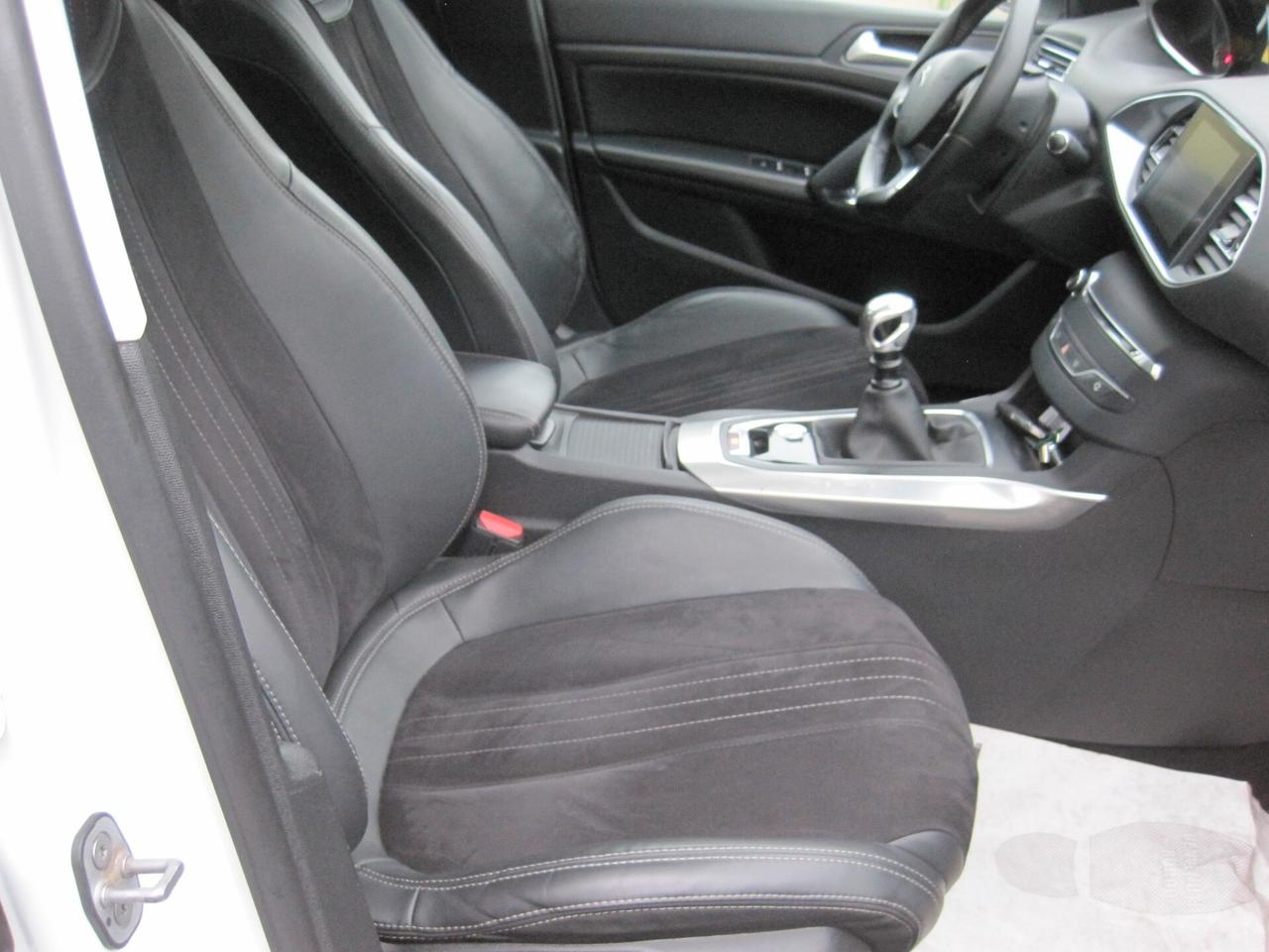 Peugeot 308 BlueHDi 120 S&S Allure