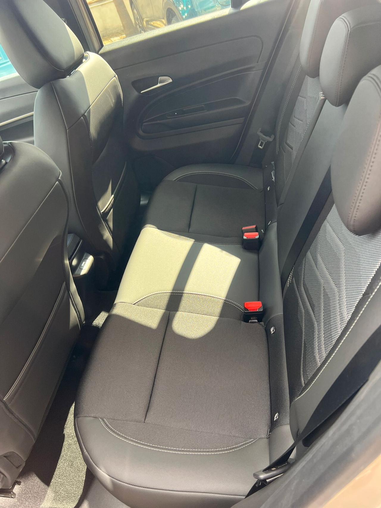 Jeep Avenger 1.2 Turbo 100 CV MHEV Summit