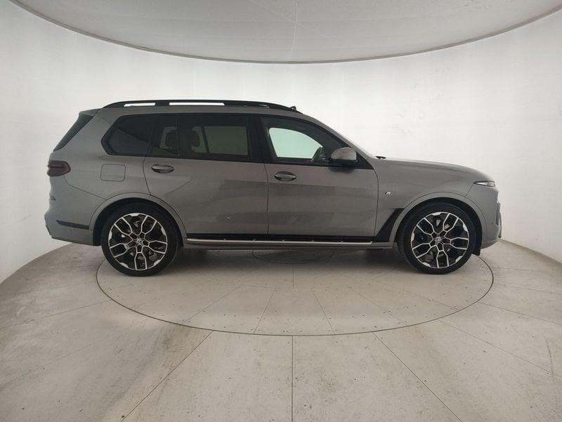 BMW X7 G07 2022 xdrive 40d 48V auto 6p.ti