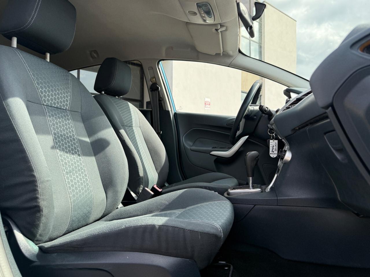 Ford Fiesta AUTOMATICA 1.4Benz|5 porte Titanium|NEOPATENTATI