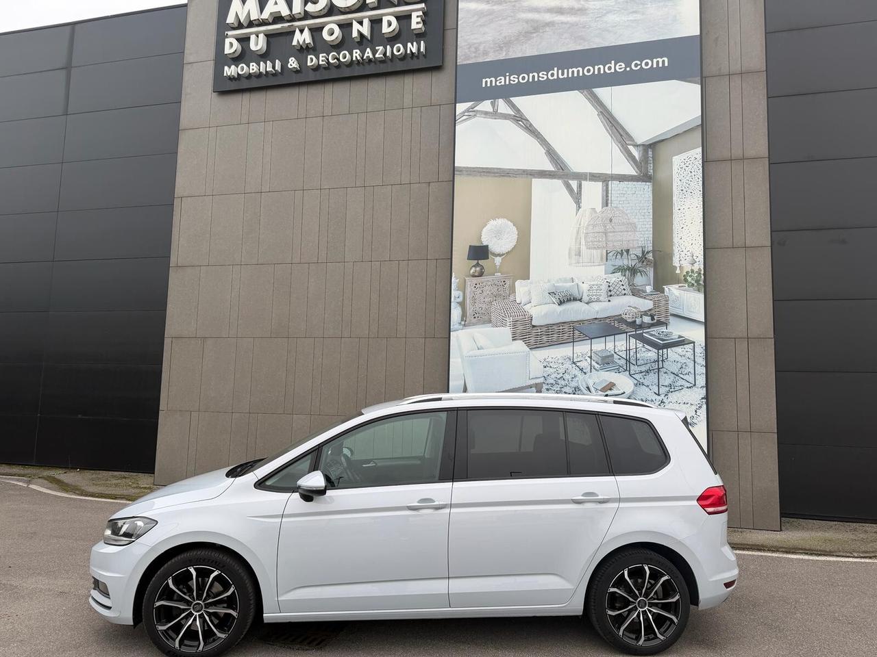 Volkswagen Touran 1.6 TDI 115 CV SCR DSG Executive BlueMotion Tech.