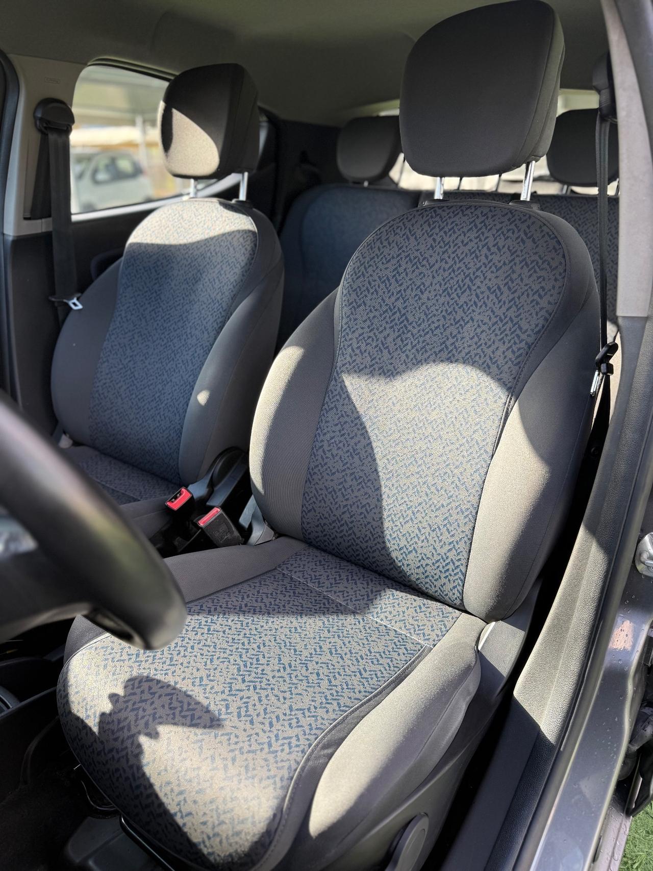 Lancia Ypsilon 1.0 5 porte Hybrid Gold