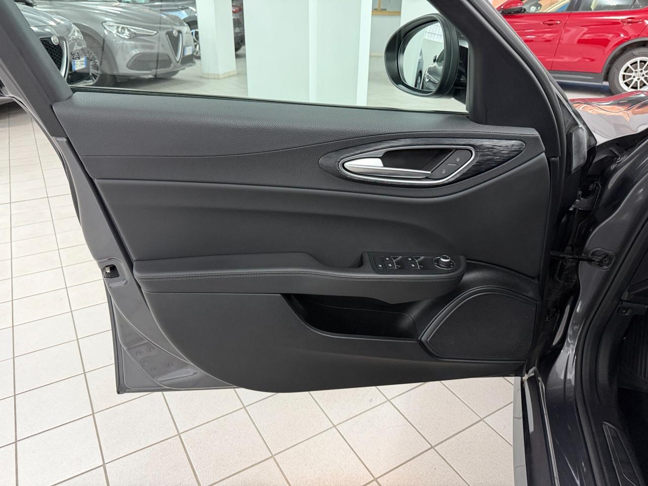 Alfa Romeo Giulia 2.2 Turbodiesel 160 CV AT8 Super Business