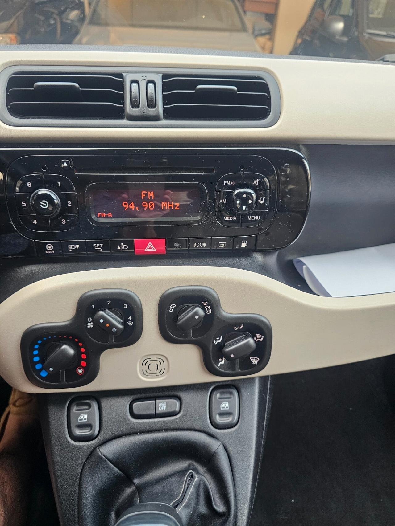 Fiat Panda 0.9 TwinAir Turbo Natural Power LOUNGE