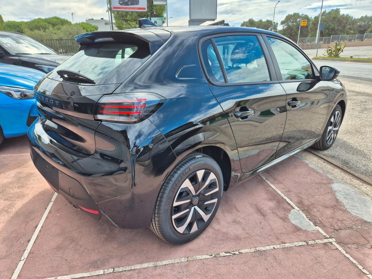 Peugeot 208 PureTech 75 CV STYLE