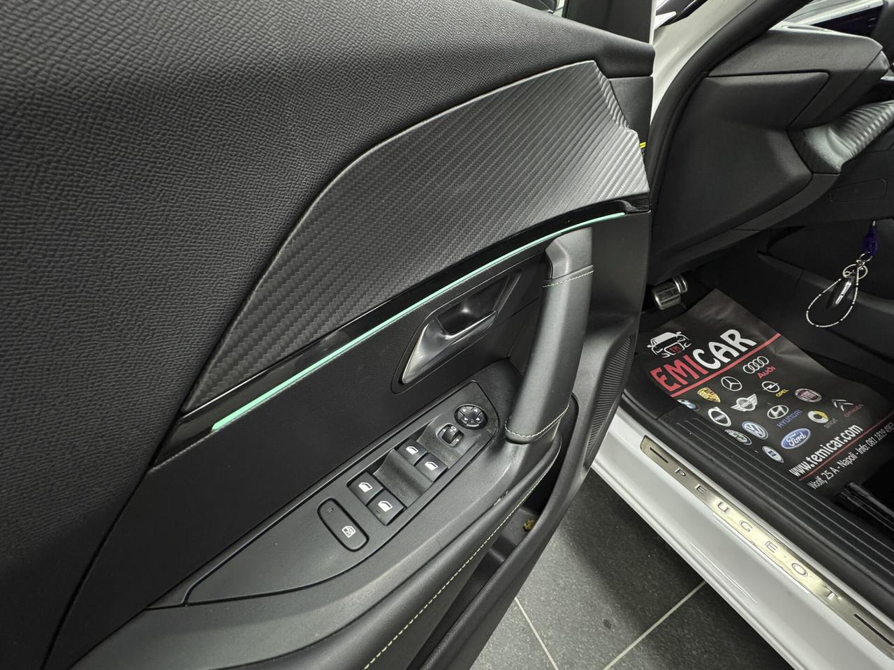 Peugeot 2008 BlueHDi 130 S&S EAT8 GT