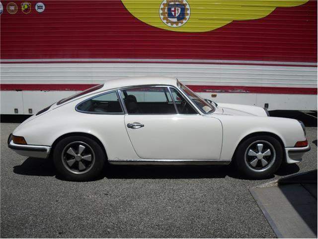 PORSCHE 911 2.4 S