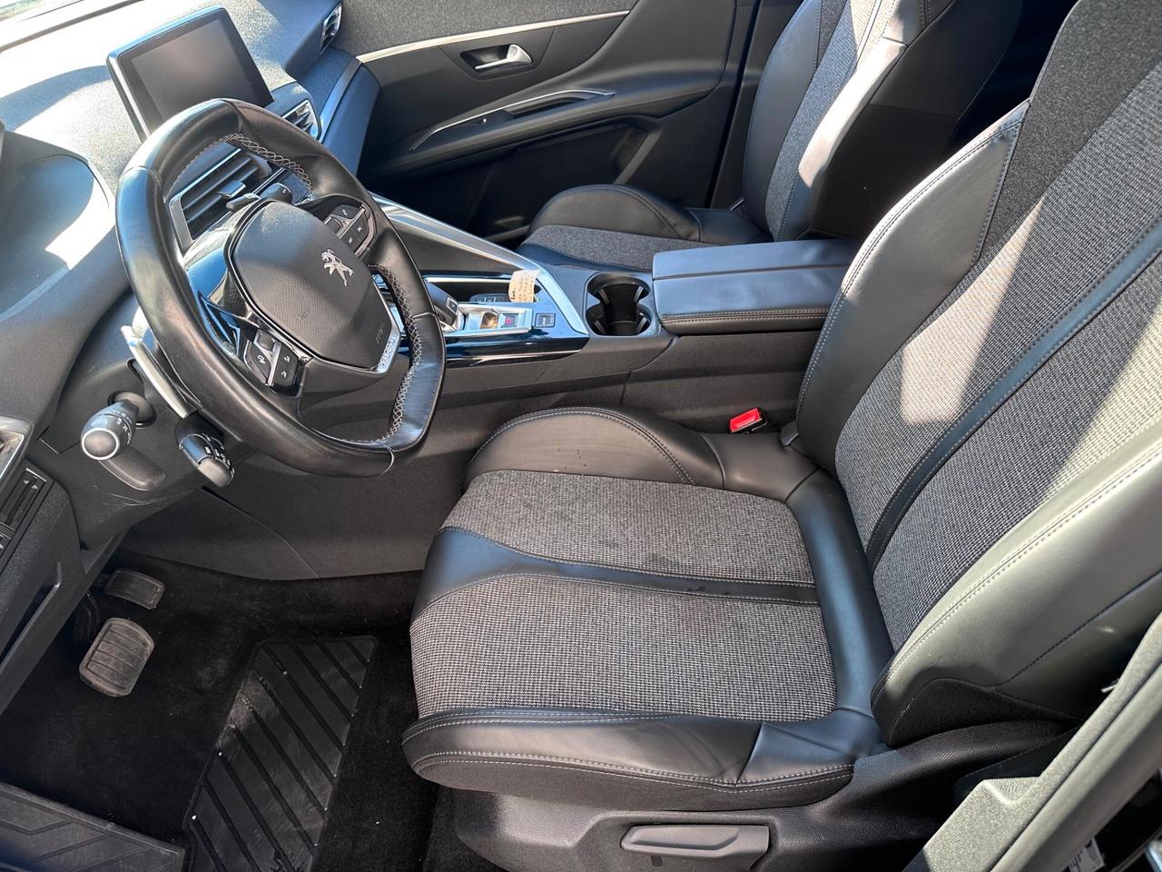 Peugeot 3008 BlueHDi 120 EAT6 S&S Allure