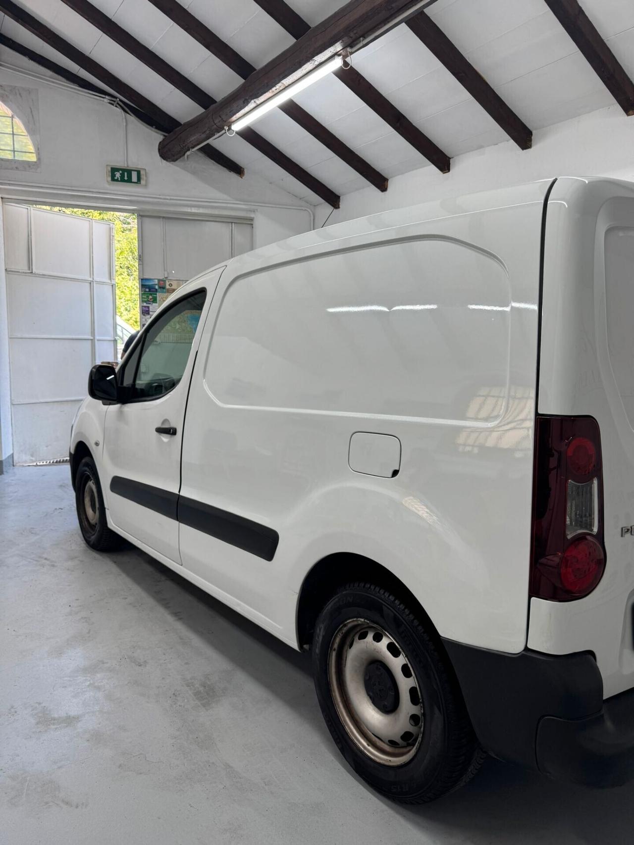 Peugeot partner 1,6 BLUE hdi
