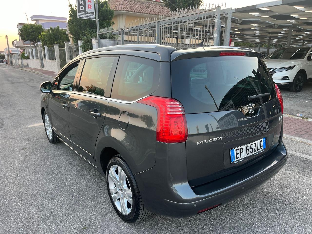 Peugeot 5008 2.0 HDi 7 posti Allure Unipro 2012