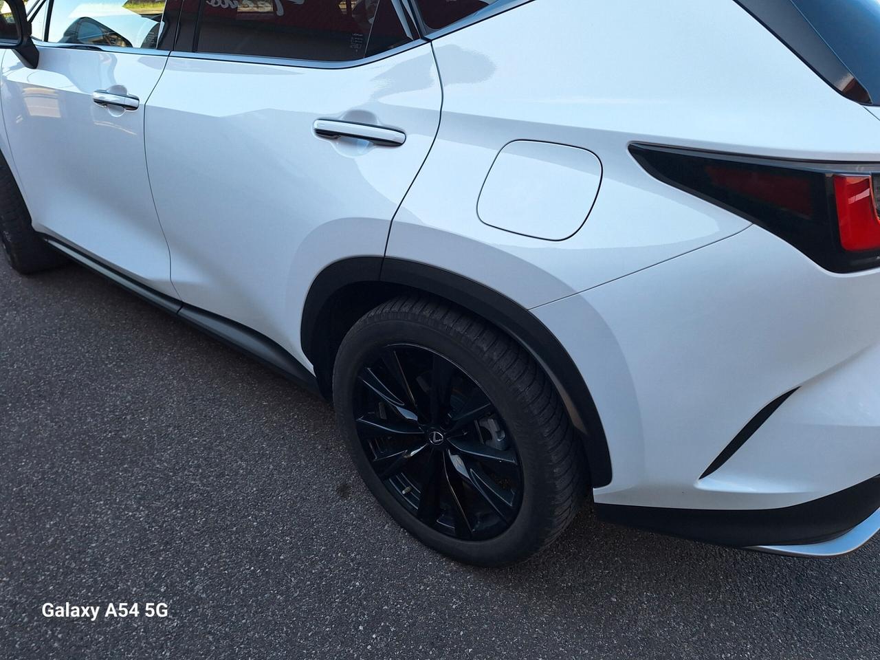 Lexus NX 450h Plug-in 4WD F-Sport