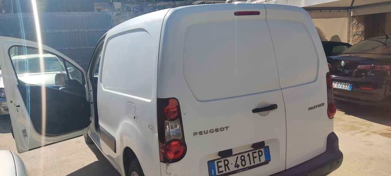 Peugeot Partner 2013 photo 3