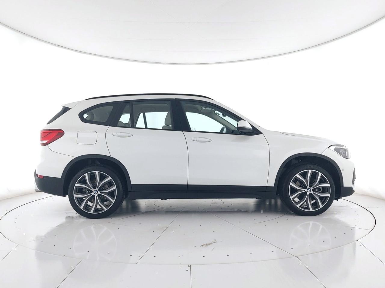 BMW X1 sdrive20d Business Advantage auto PELLE+FULL LED+C19"