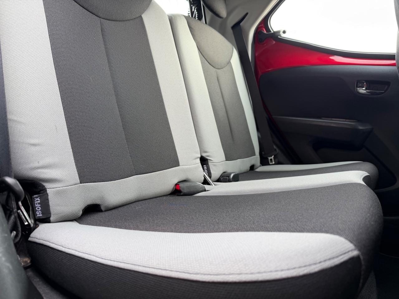 Toyota Aygo 1.0 69 CV 5 porte x-play - 2017