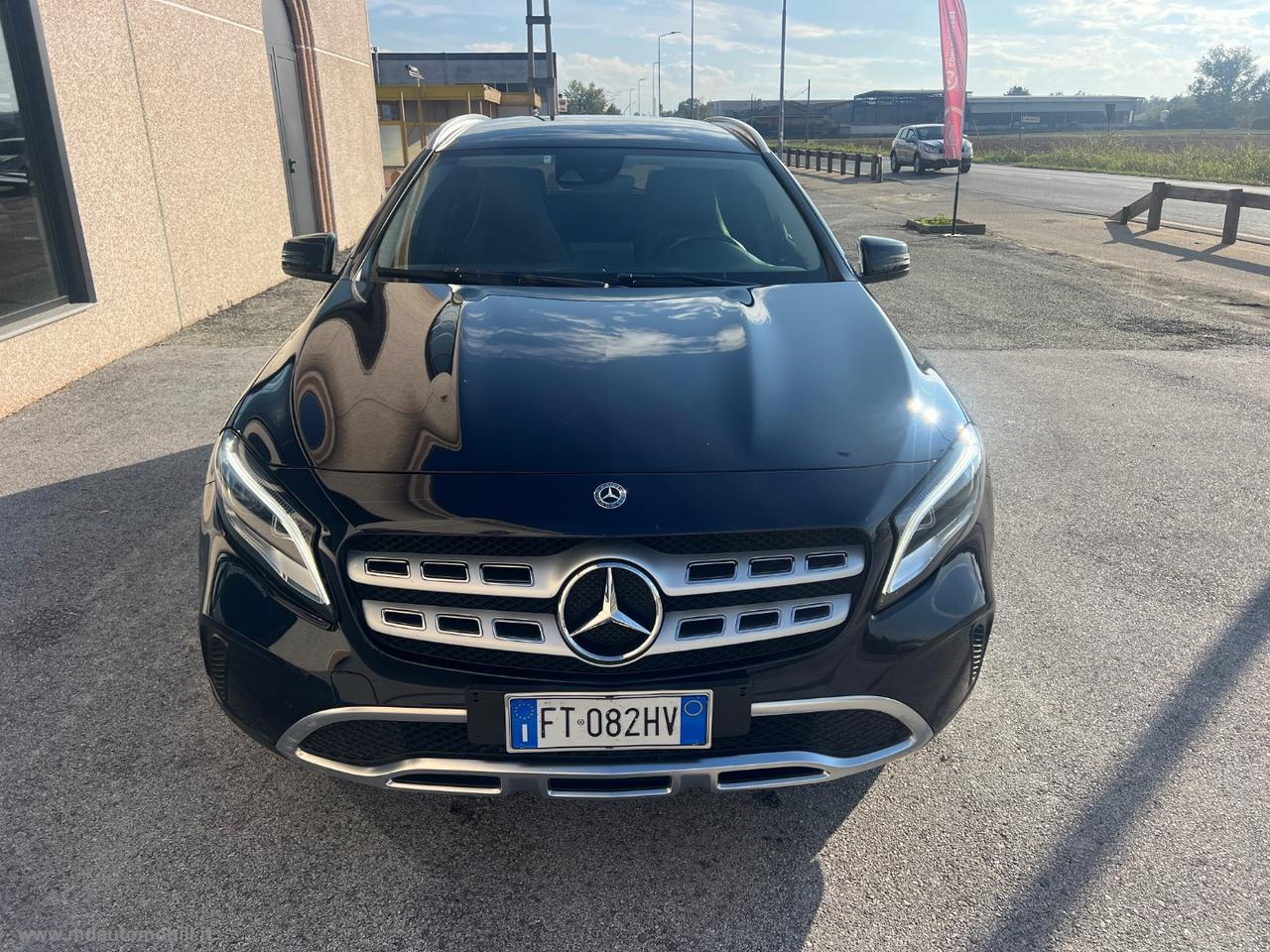 MERCEDES-BENZ GLA 200 d Automatic Sport FARI LED CAMERA NAVI
