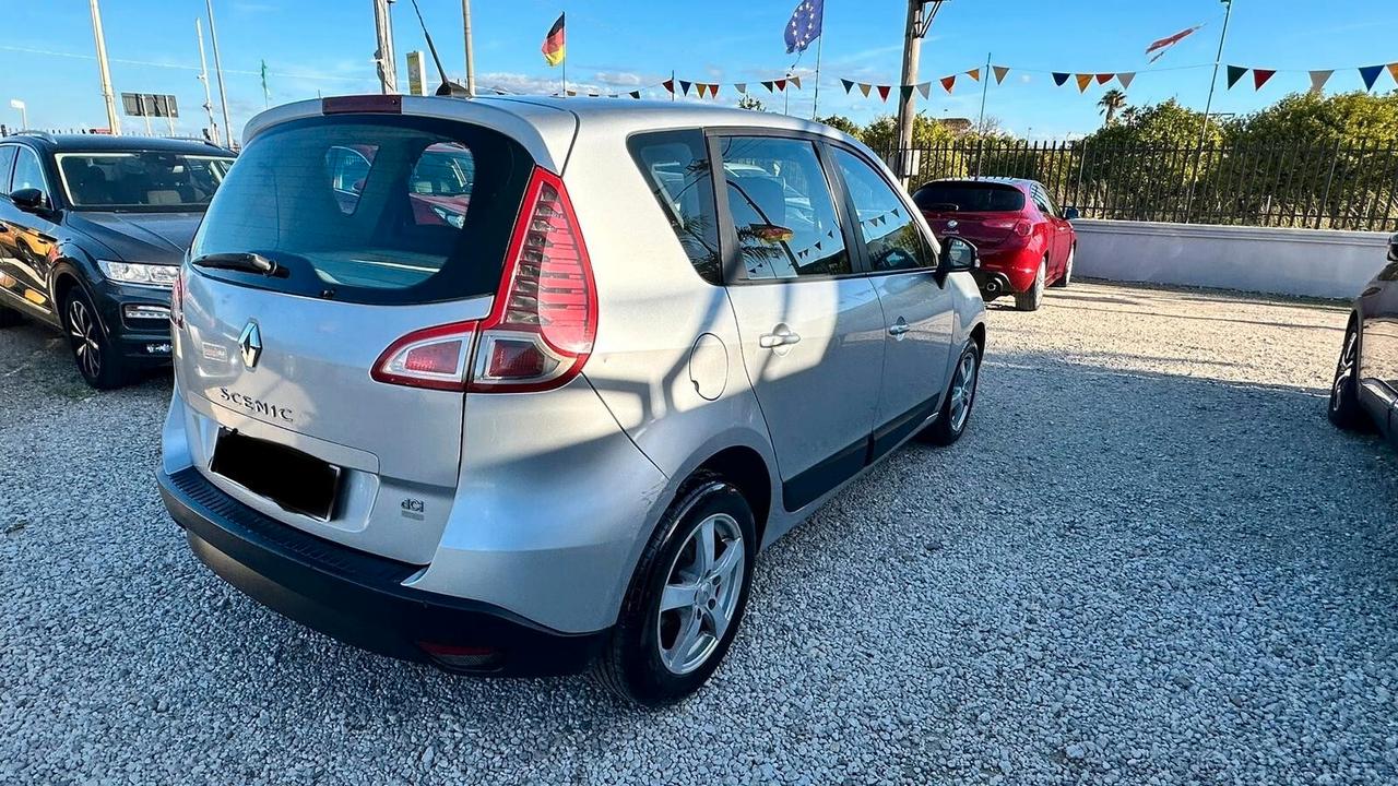 Renault Scenic Scénic X-Mod 1.5 dCi 110CV Dynamique