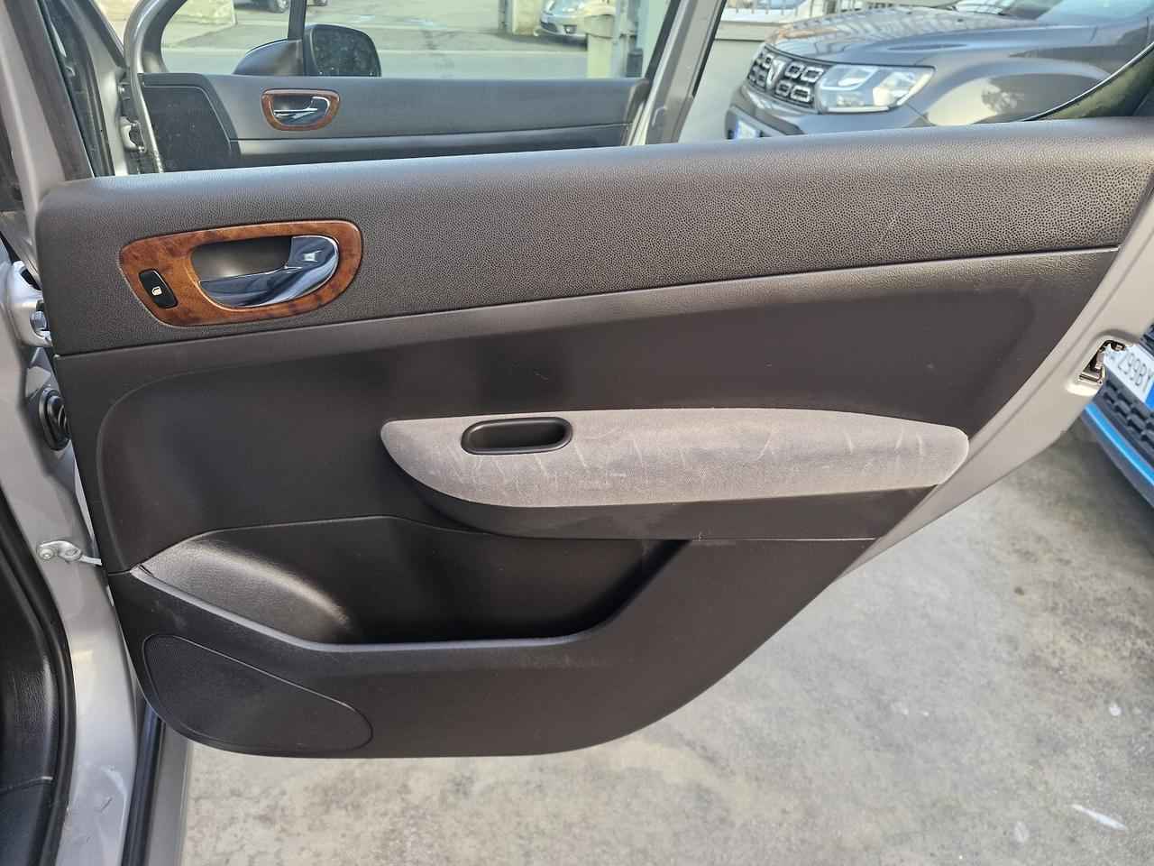 PEUGEOT 307 1.6 BENZINA 109CV