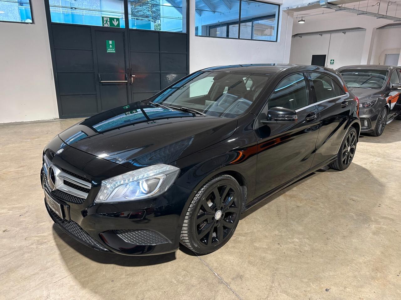 Mercedes-benz A 180 BlueEFFICIENCY Sport - UNICO PROP. CERCHI DA 19