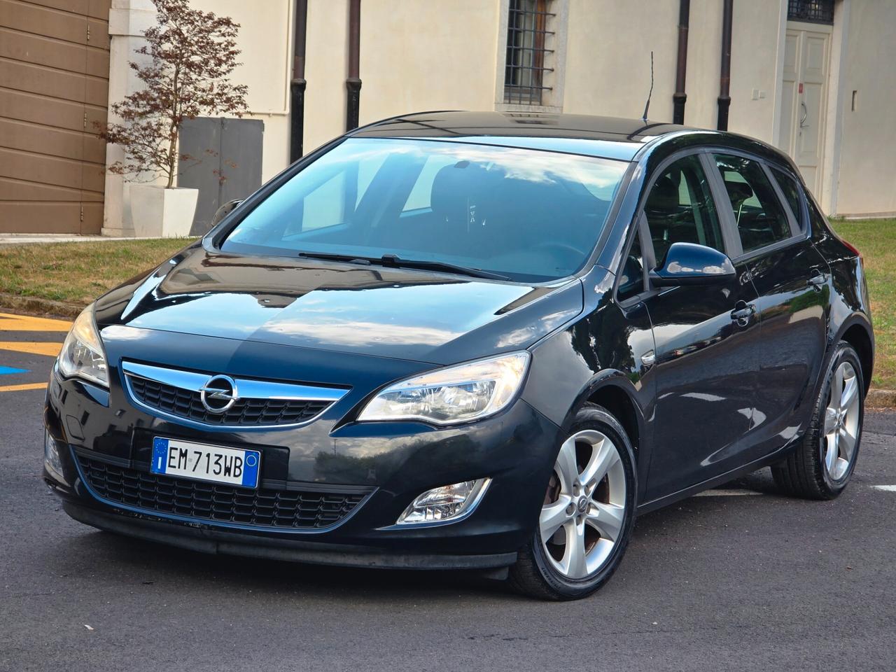 OPEL ASTRA 1.3 DIESEL OK NEOPATENTATI - 2012