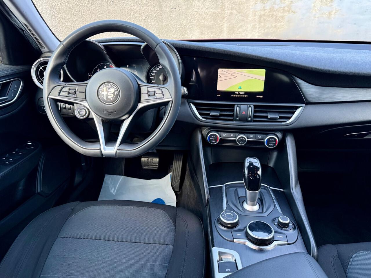 Alfa Romeo Giulia 2.2 Turbodiesel 150 CV AT8,Navigatore,cerchi antracite,ecc.