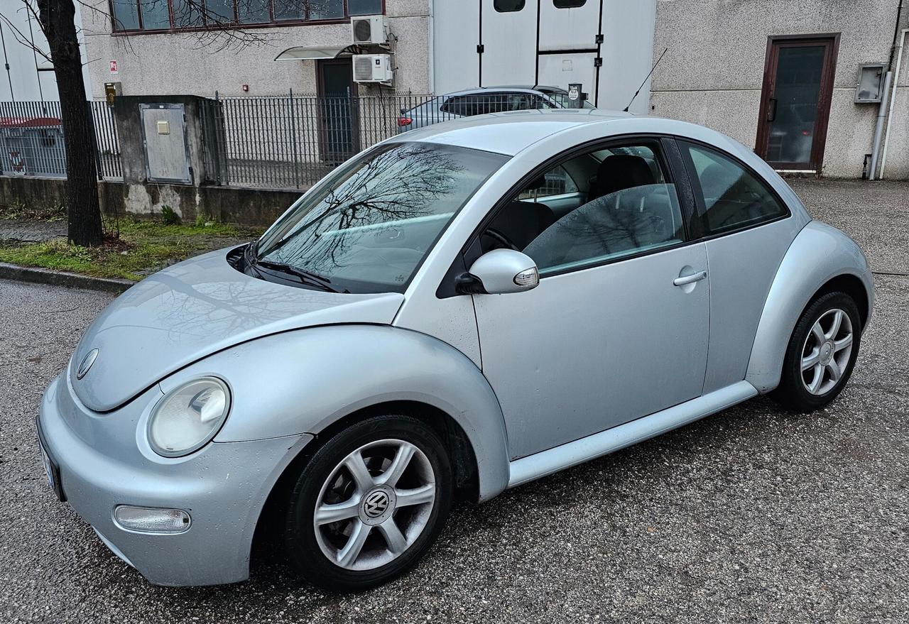 Volkswagen New Beetle 1.9 TDI 101CV