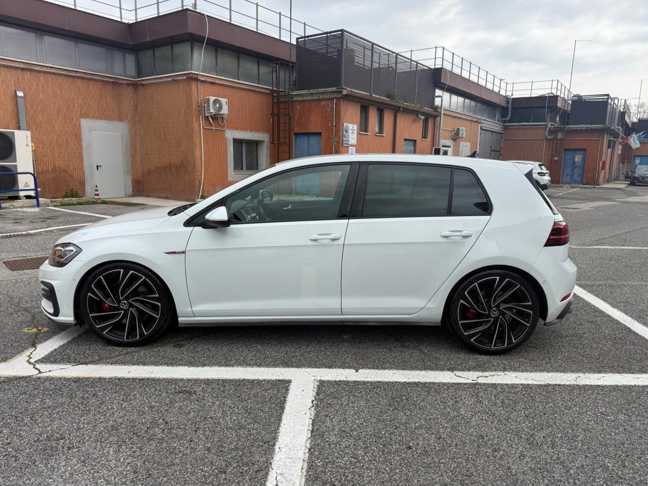Volkswagen Golf GTI Performance 2.0 245 CV TSI 5p. BMT