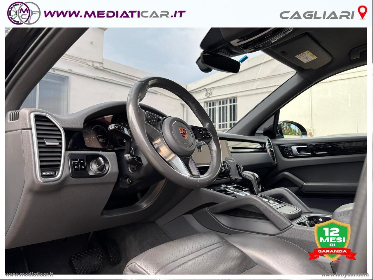 PORSCHE Cayenne 3.0 V6