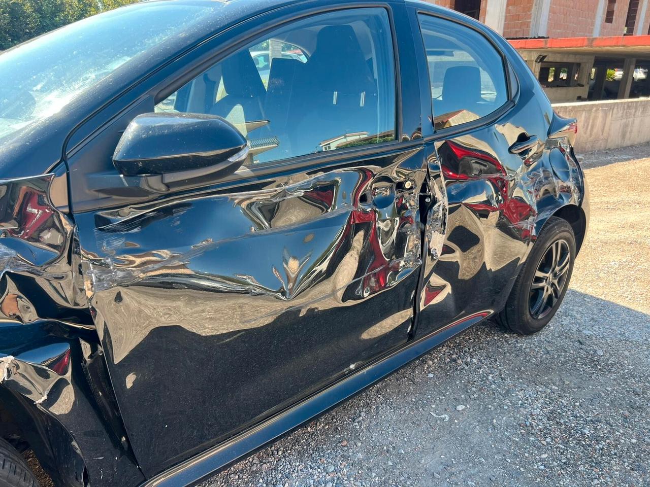 Mazda 2 1.500 HYBRID 92CV