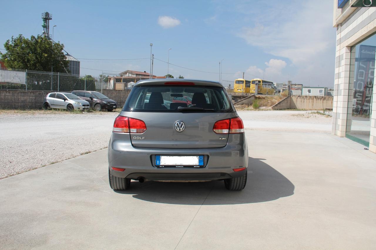 Volkswagen Golf 1.2 TSI 5p. Comfortline (77KW-105CV Neopatentati)