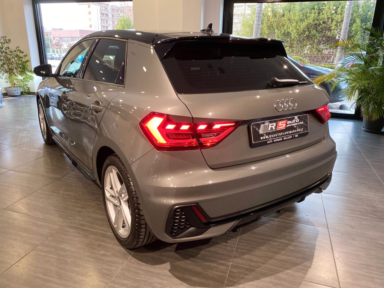 Audi A1 SPB 30 TFSI S line edition