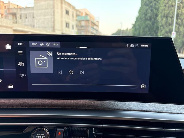 PEUGEOT 3008 Hybrid 136 e-DCS6 GT