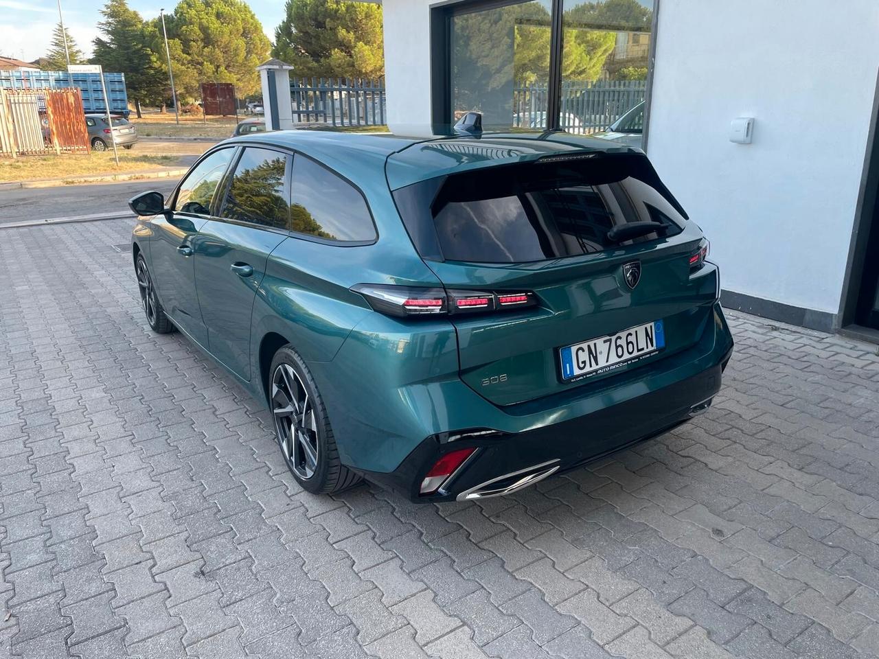 Peugeot 308 BlueHDi 130 S&S EAT8 SW Allure Pack
