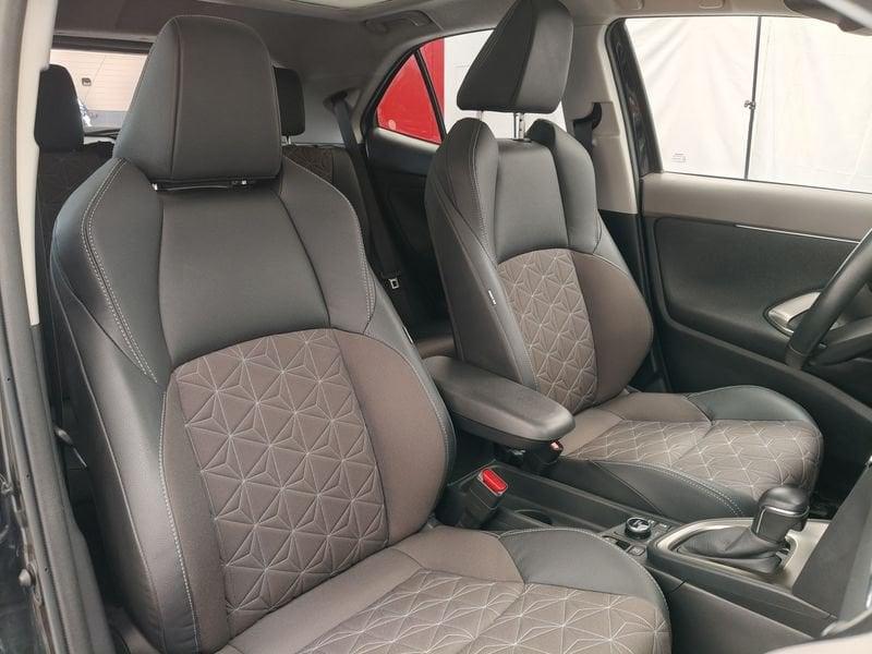 Toyota Yaris Cross 1.5 Hybrid 5p. E-CVT AWD-i Lounge