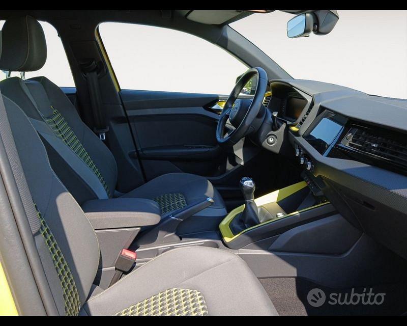 Audi A1 2nd serie citycarver 30 TFSI