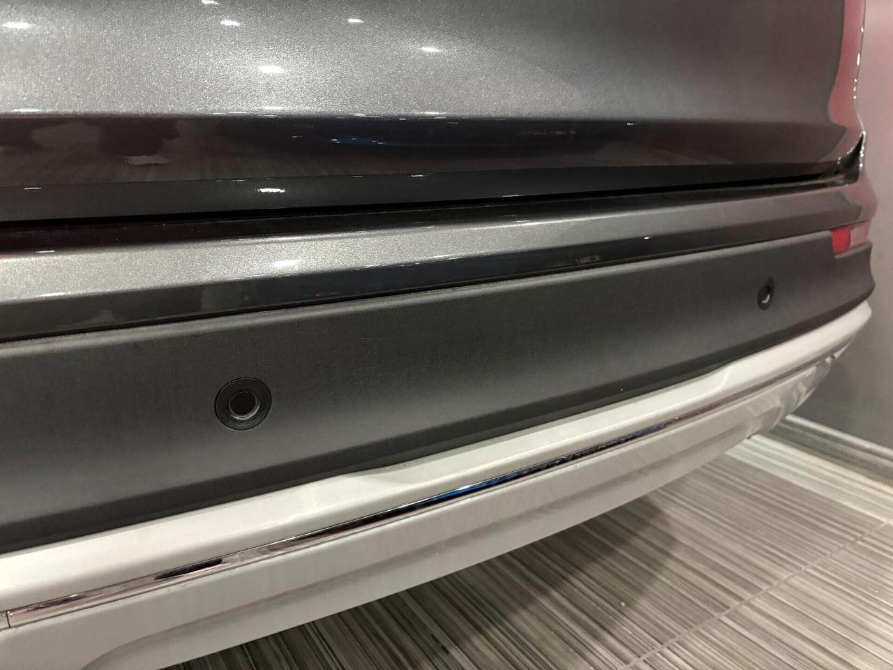 Cirelli 6 1.5 Metano Premium 139cv 7 posti NUOVA - Linea Black