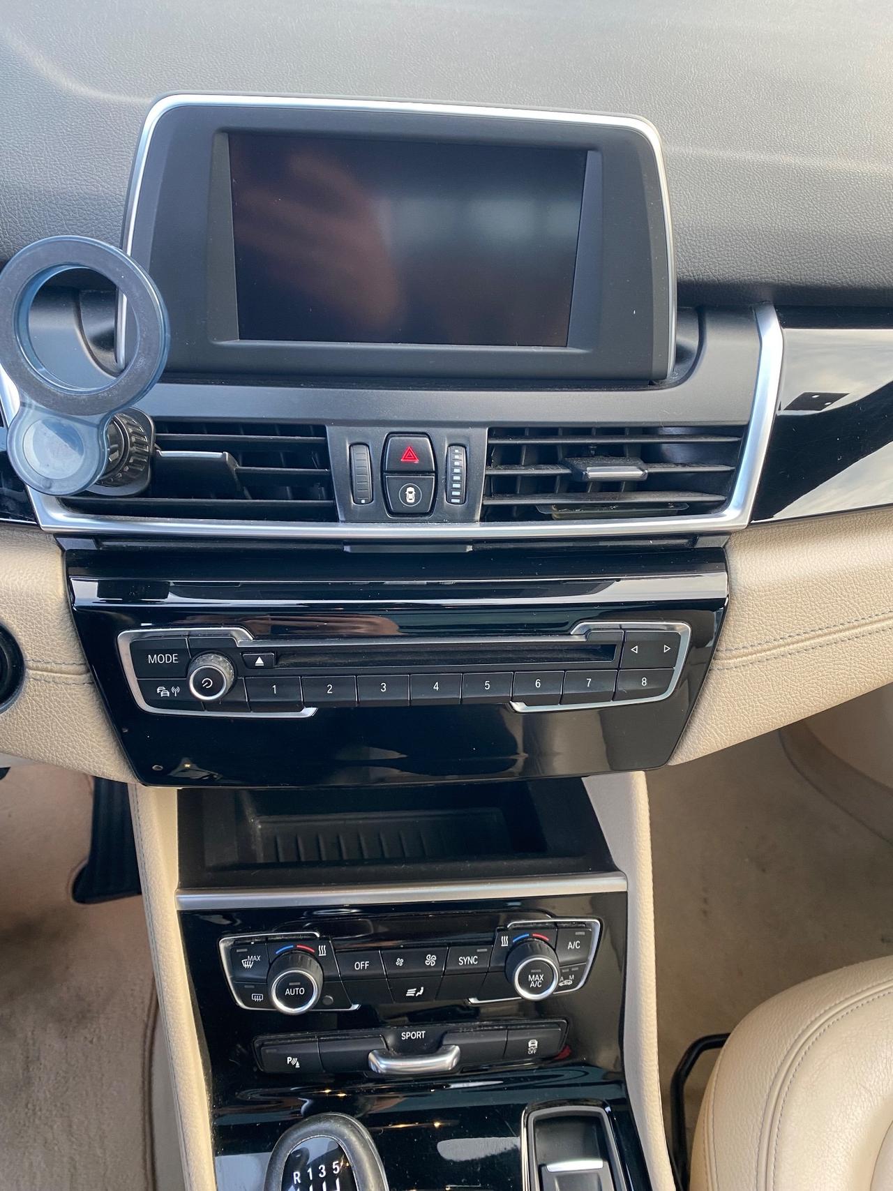 Bmw 2er Active Tourer 218d Luxury