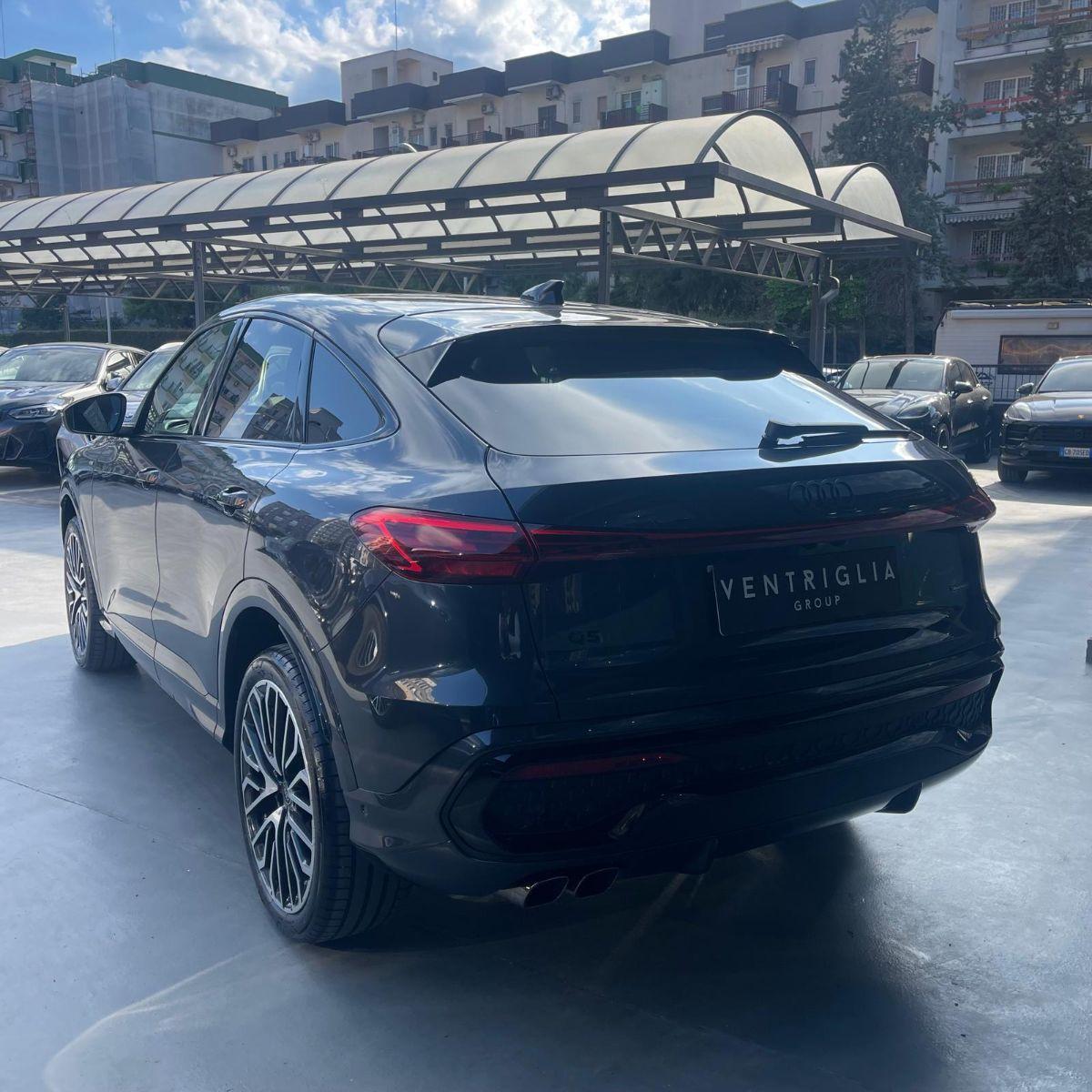 AUDI - Q5 Sportback - 40 TDI quattro S tronic S line