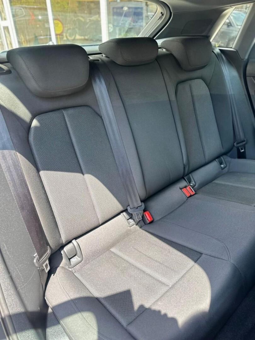 AUDIA3SPB35TDIStronic