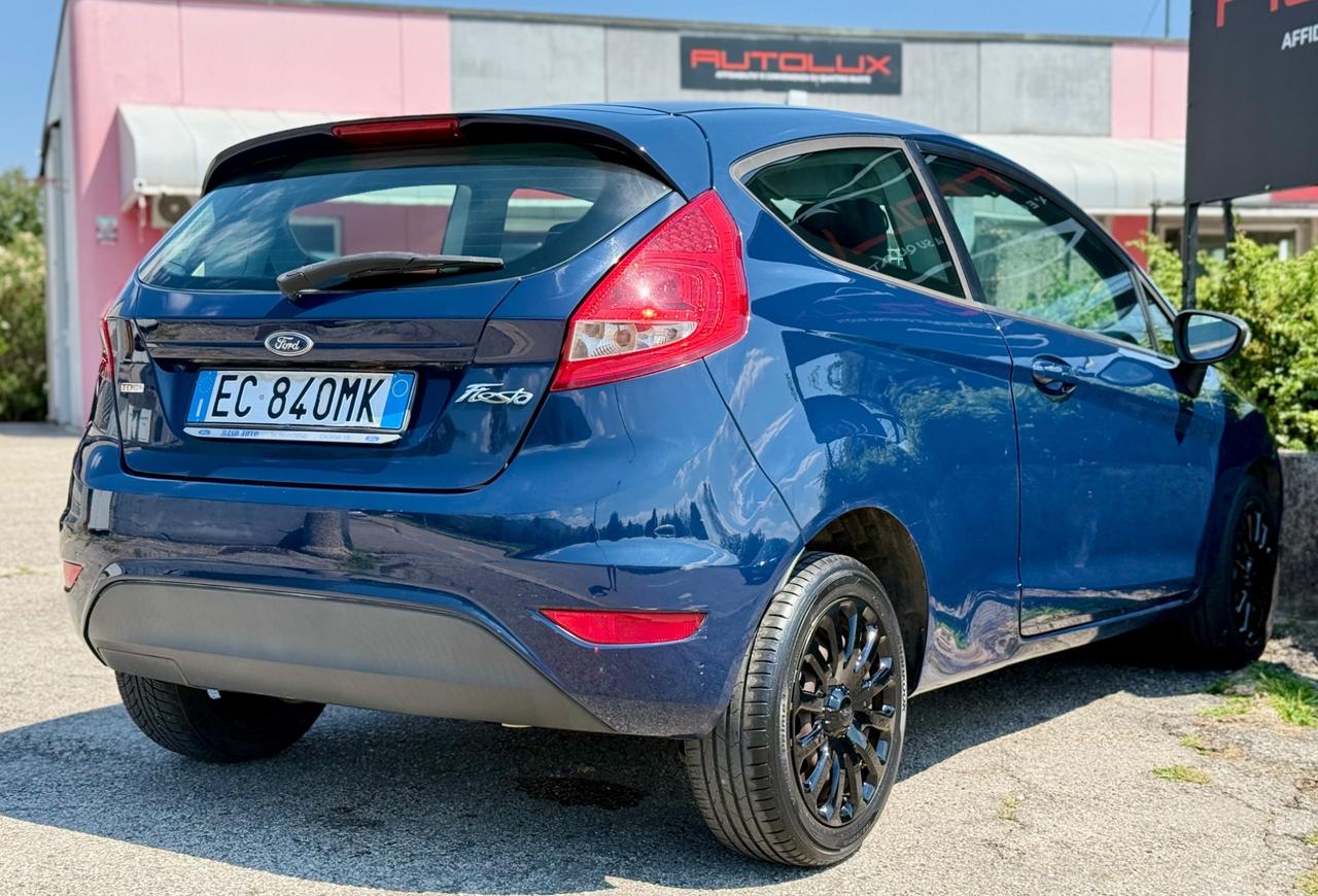 Ford Fiesta 1.4 TDCi 68CV 3 porte 143.000Km NEOPATENTATI