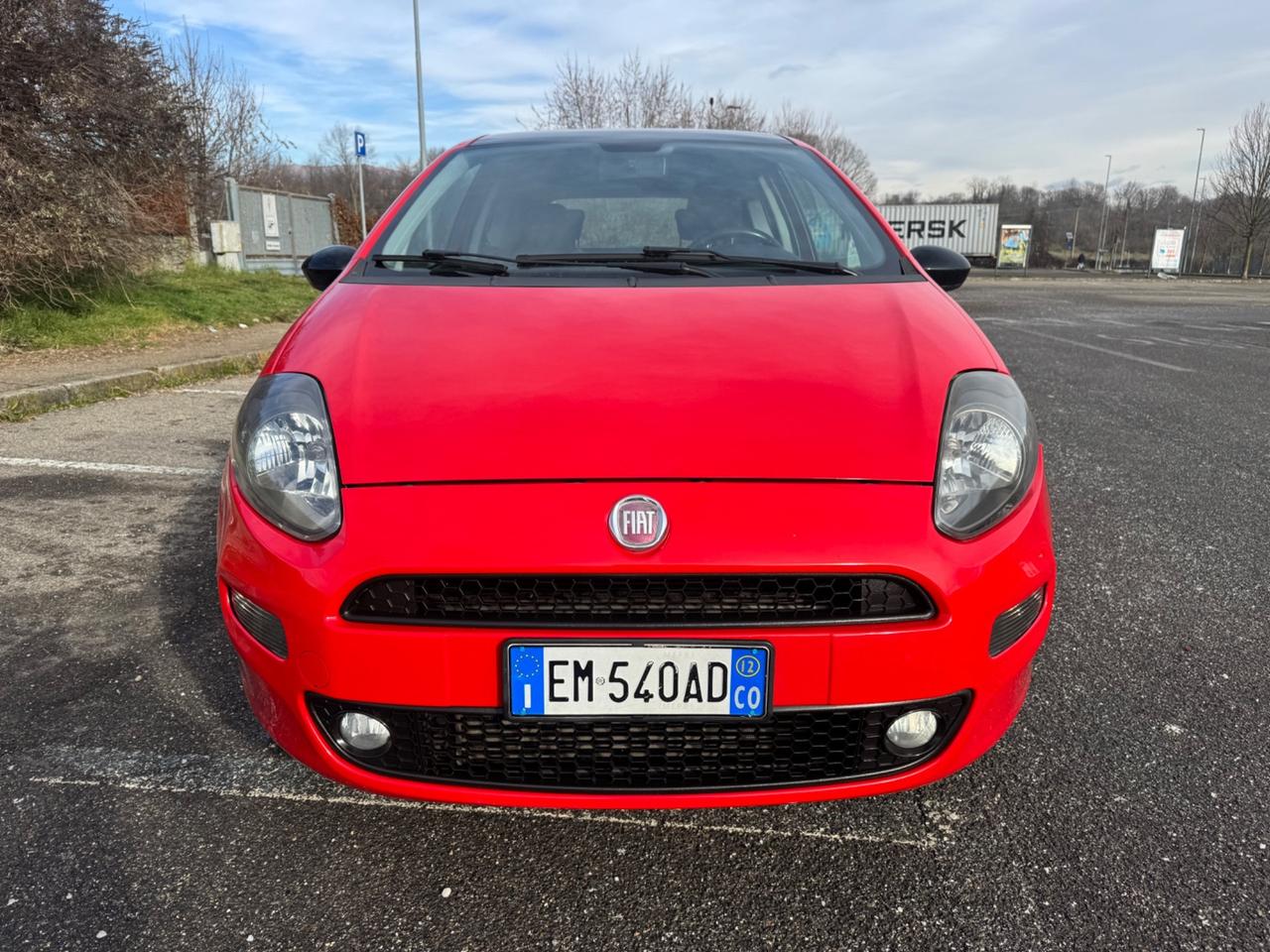 Fiat Punto bicolor idonea ai neopatentati