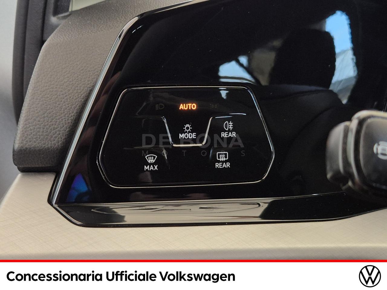 Volkswagen Golf 2.0 tdi life 150cv dsg