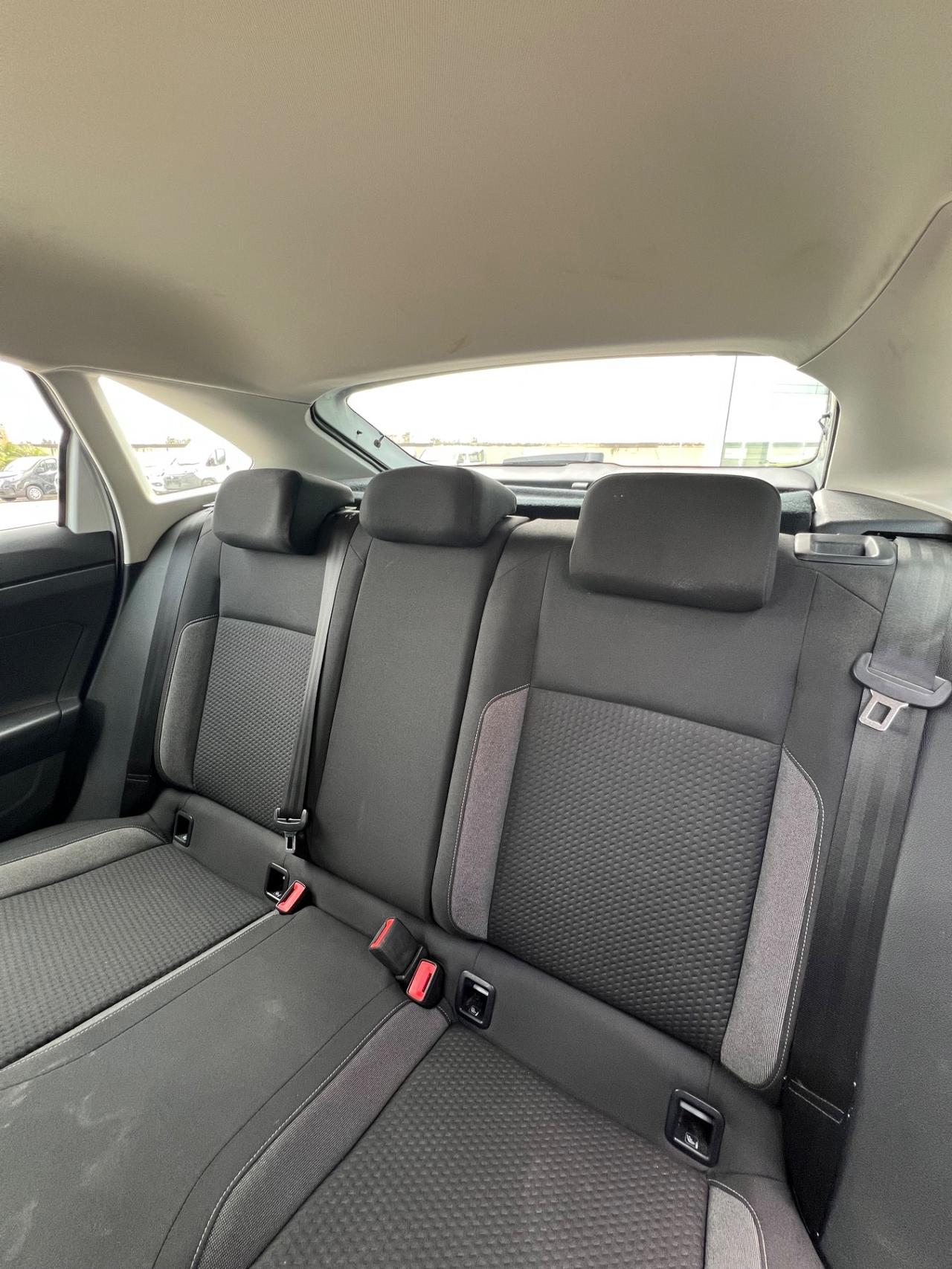 Volkswagen Taigo 1.0 TSI 95 CV Life - possibilità noleggio no scoring
