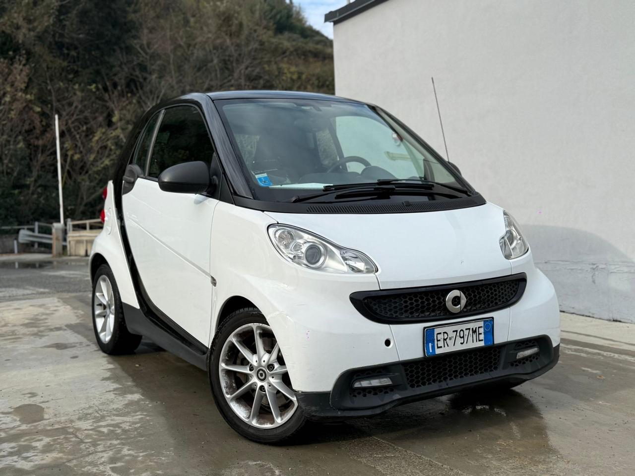 Smart ForTwo 1000 52 kW MHD coupé passion
