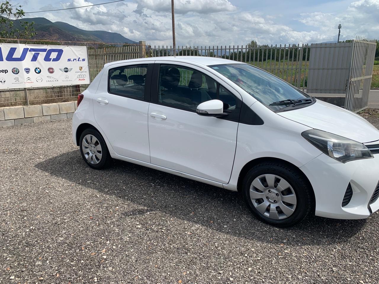 Toyota Yaris 1.0 5p - 12/2014