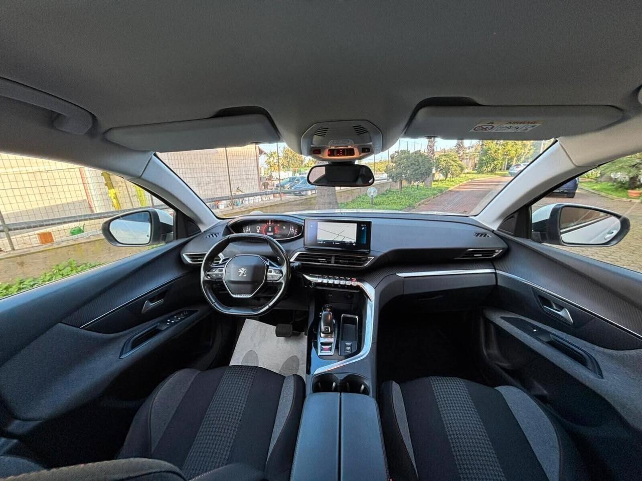 Peugeot 3008 BlueHDi 130 S&S AllurE-/