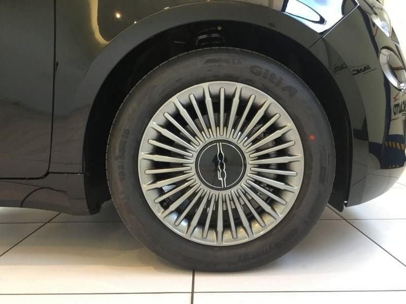 FIAT 500 Hybrid Hybrid Icon MY26 PACK COMFORT