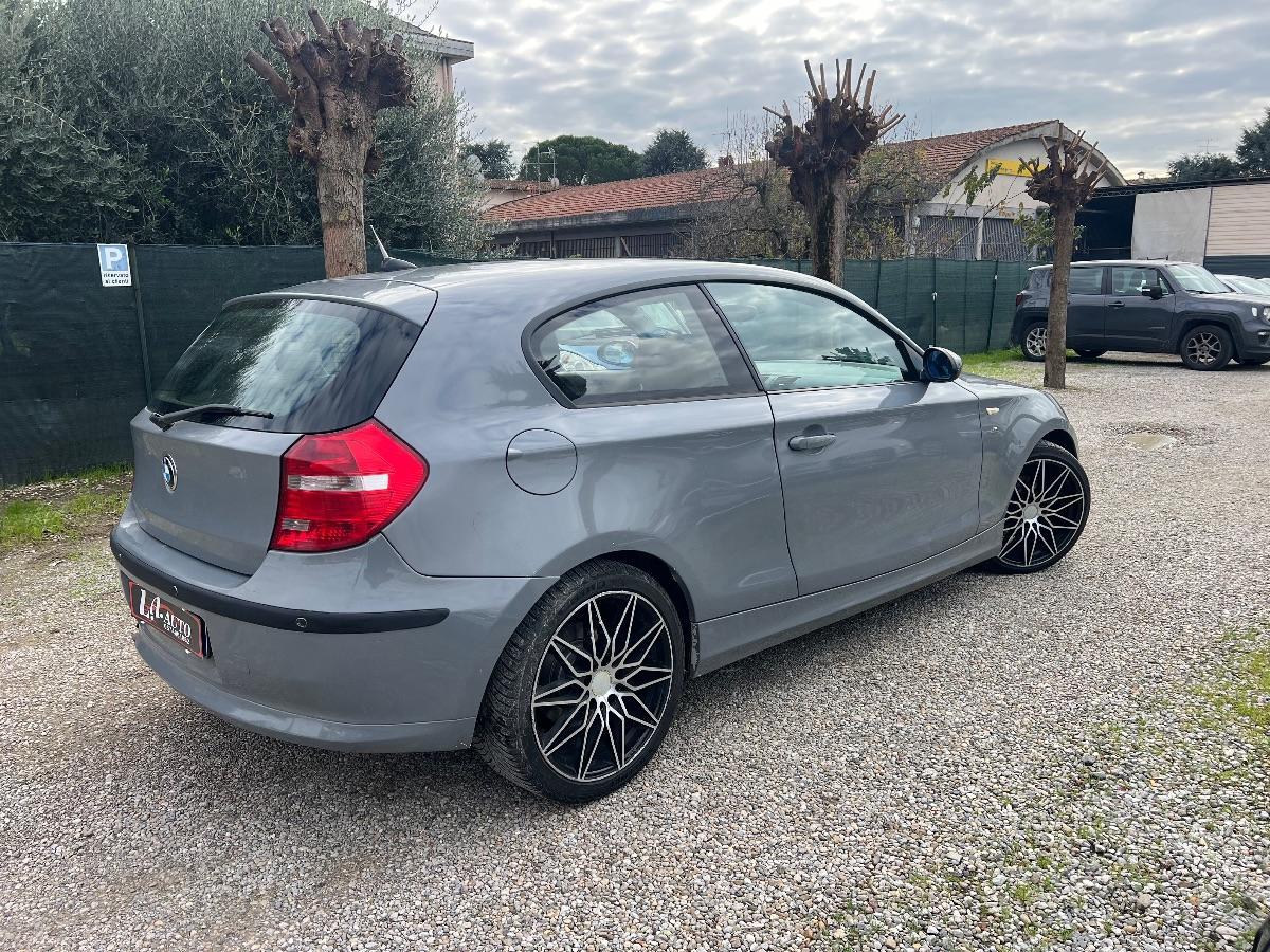 BMW - Serie 1 116d 3p 2.0 Eletta 116cv dpf